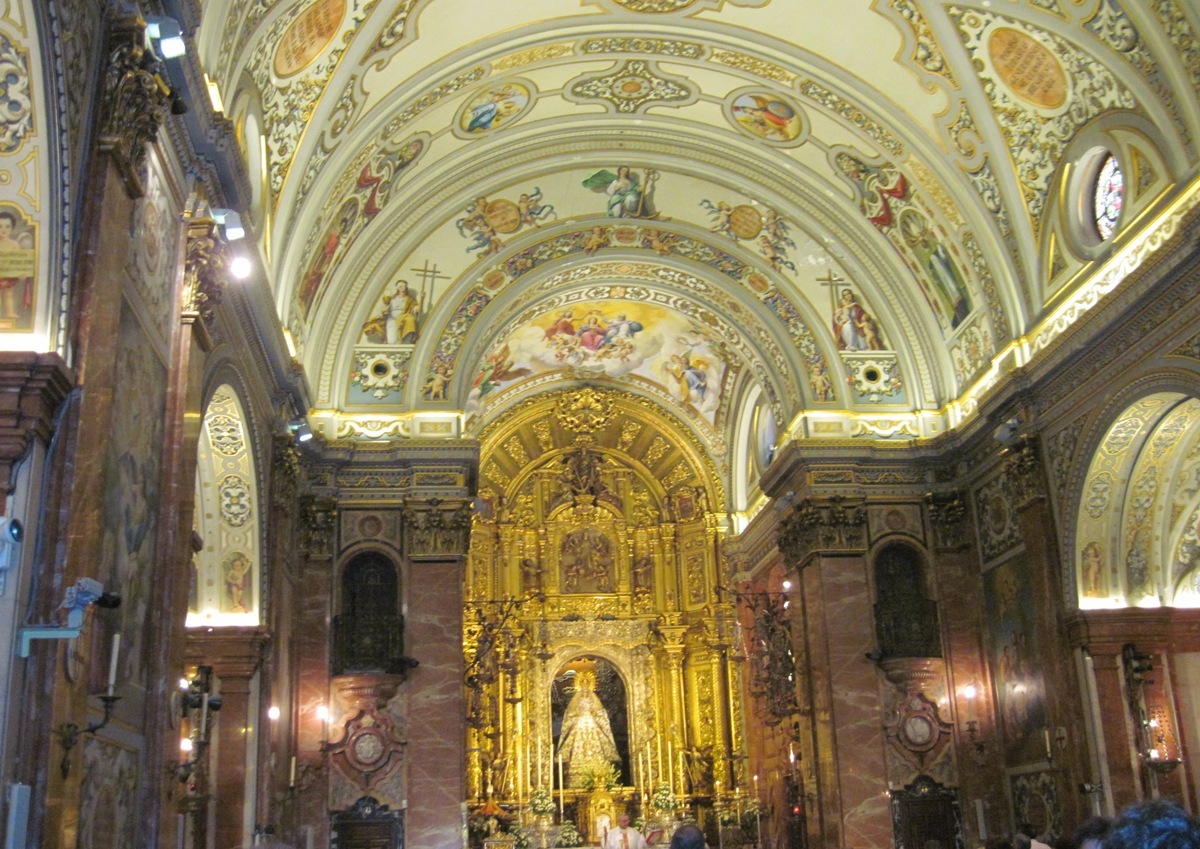 7-Basilica della Macarena- altare maggiore